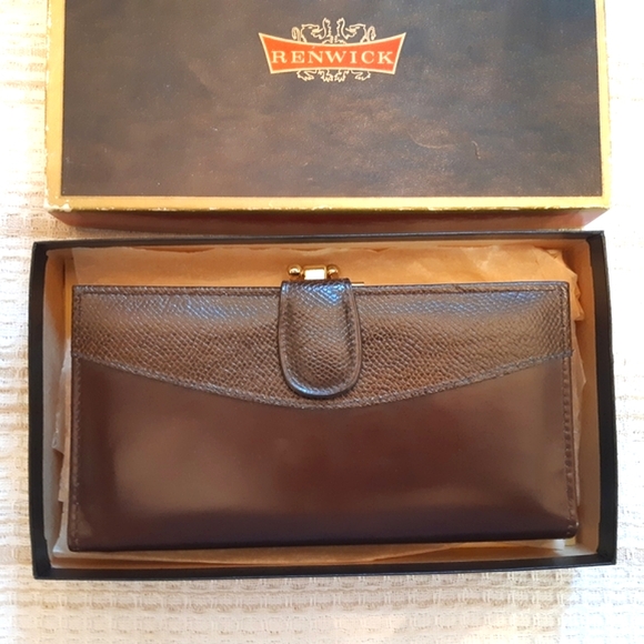 Women's Leather Pocketbook Canada Made with Original Box - Picture 1 of 12